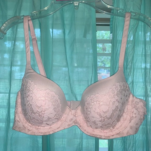 Victoria's Secret Other - Victoria’s Secret bra 32 C semi demi bra.